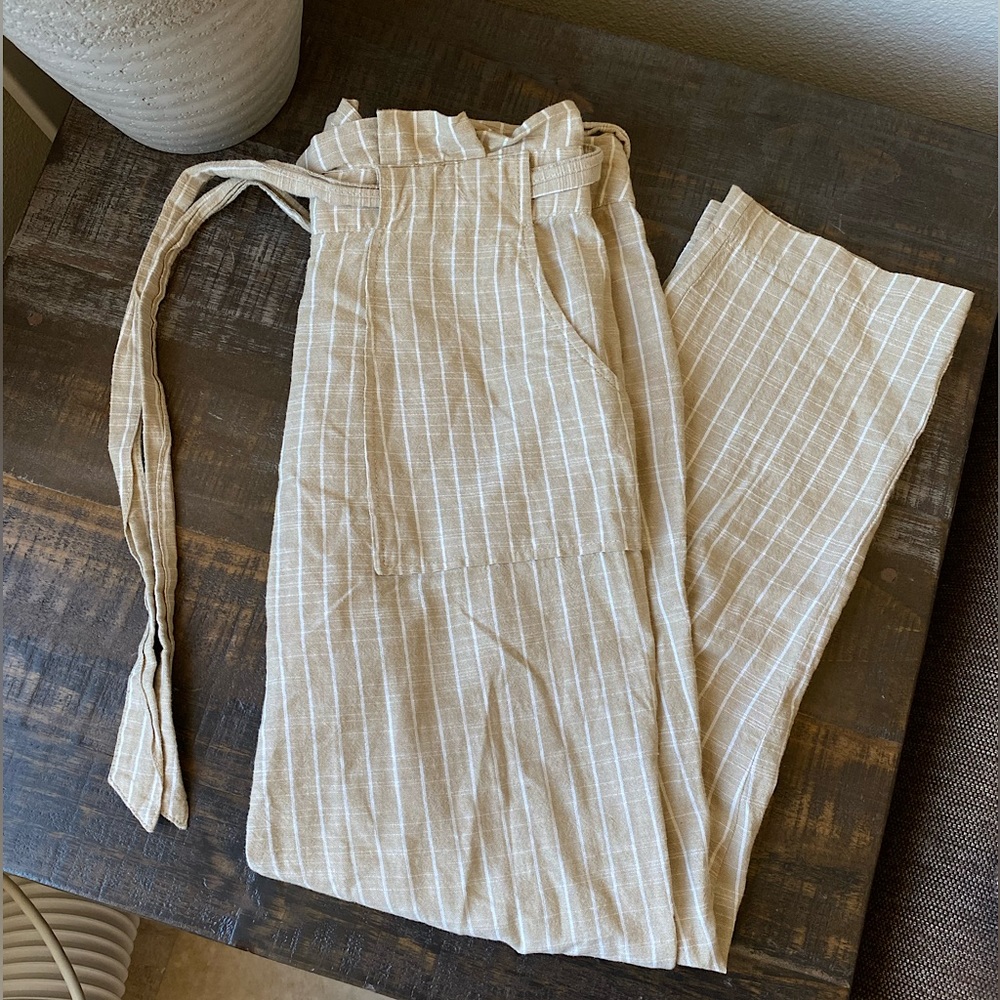 Cropped Linen Pant